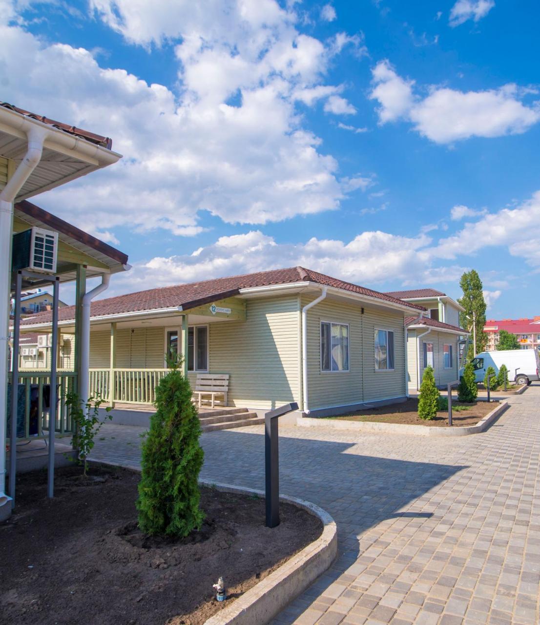 Welcome Summer Hotel Zatoka Bagian luar foto
