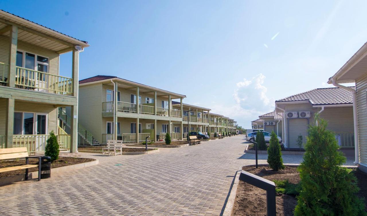Welcome Summer Hotel Zatoka Bagian luar foto